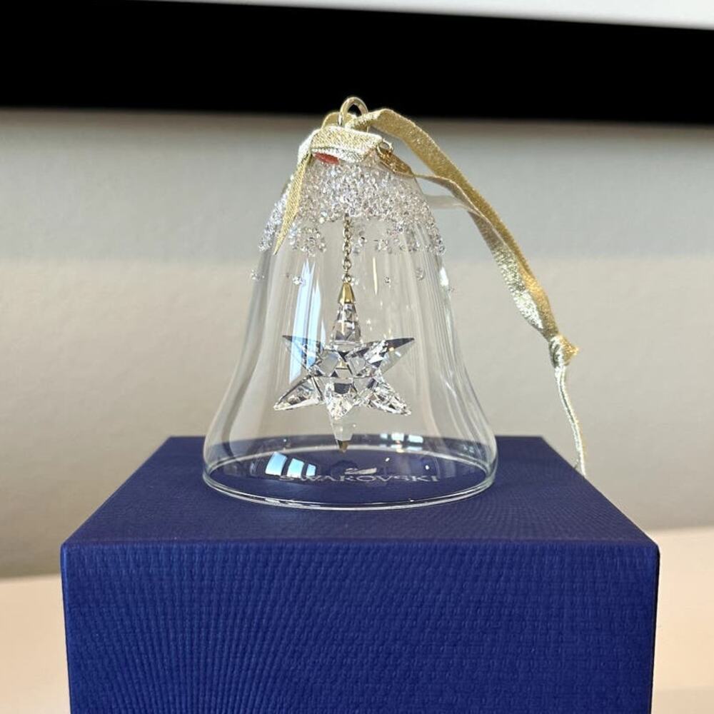 Swarovski Annual Edition 2022 Bell Ornament damage